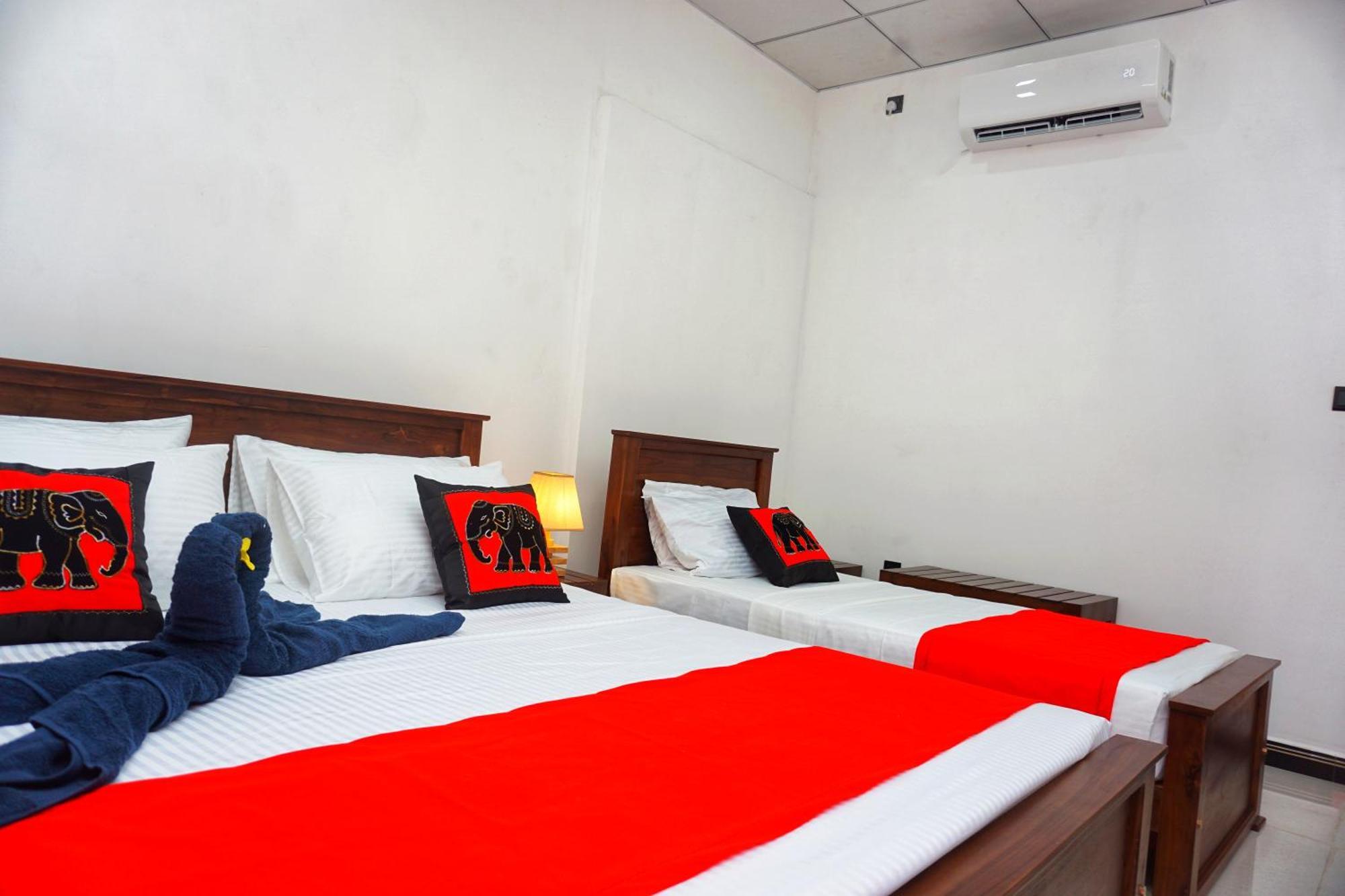Sashini Homestay Sigiriya Bagian luar foto